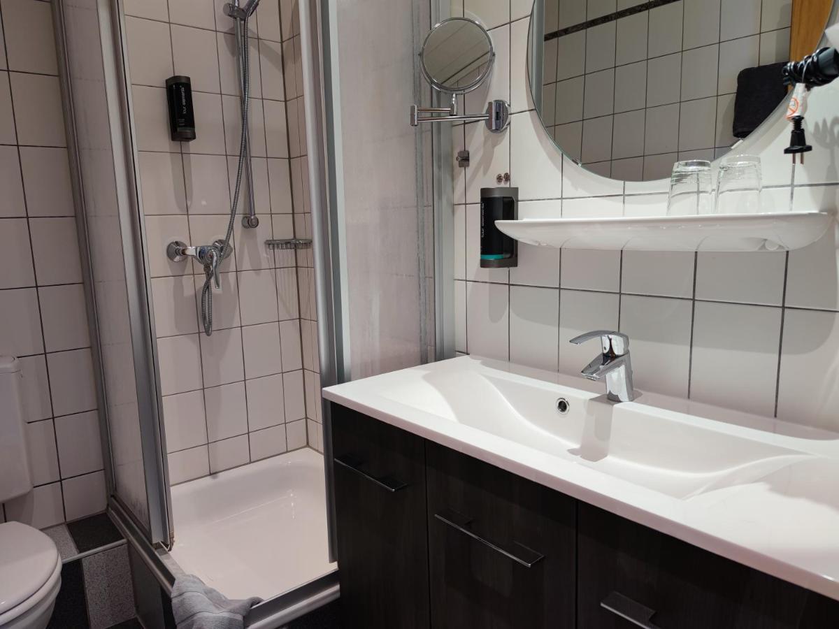 Apartments Zur Alten Post Inkl Meinecardplus ヴィリンゲン エクステリア 写真
